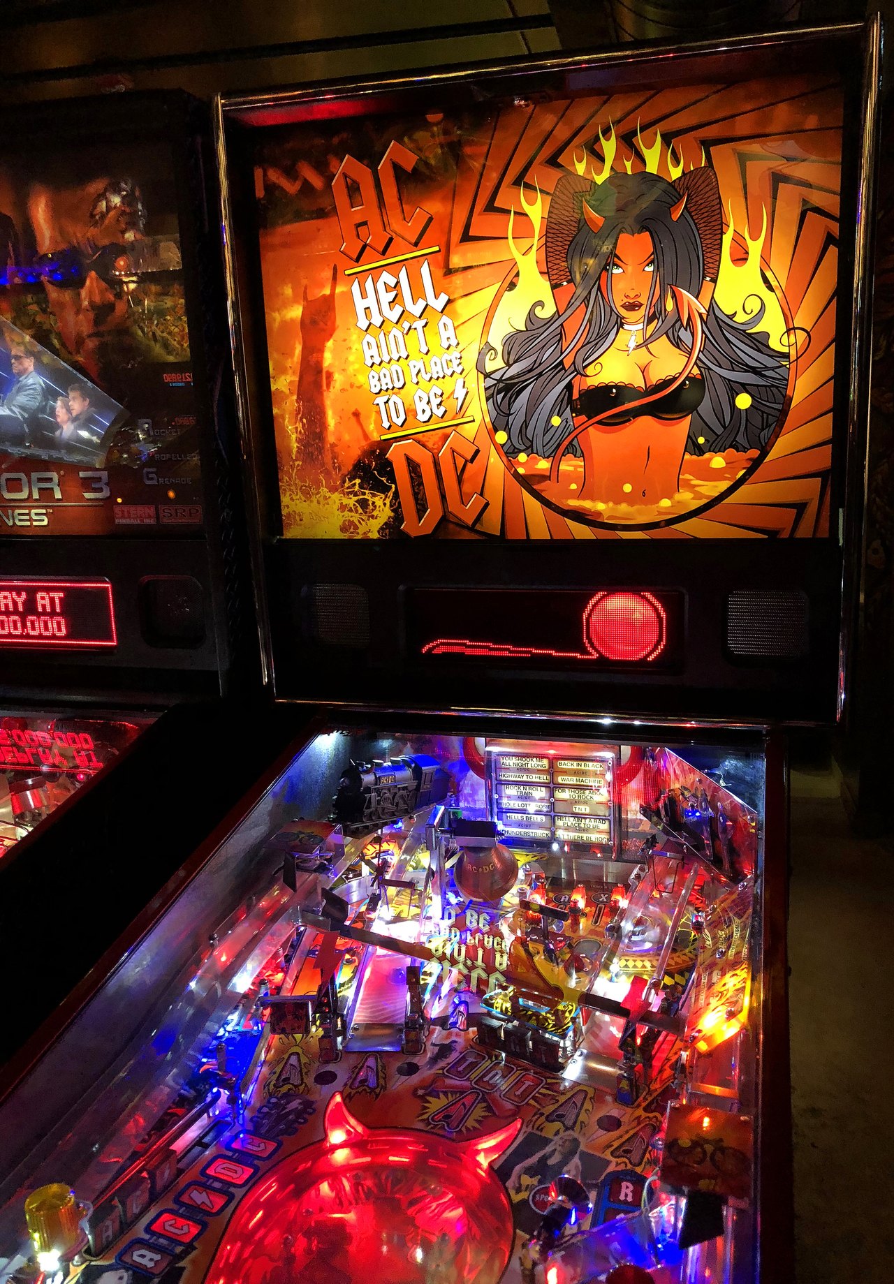 Pinball machine